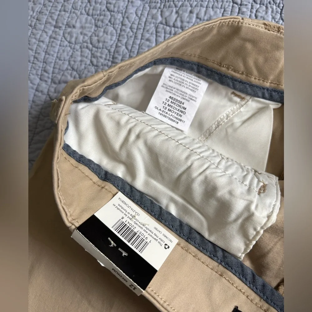 NWT khaki shorts - Picture 5 of 6